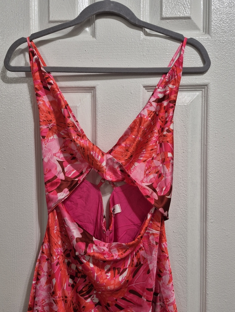 Women's Showpo. Pink Orange Floral Cutout Maxi Dress Size 6 - Picture 5 of 11